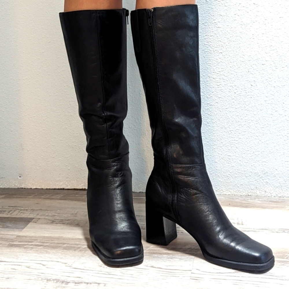 Black leather Amanda Smith Uptown Knee High Boots size 8.5M